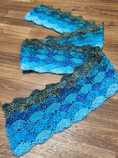 Mad Shells Scarf Pattern - CROCHET