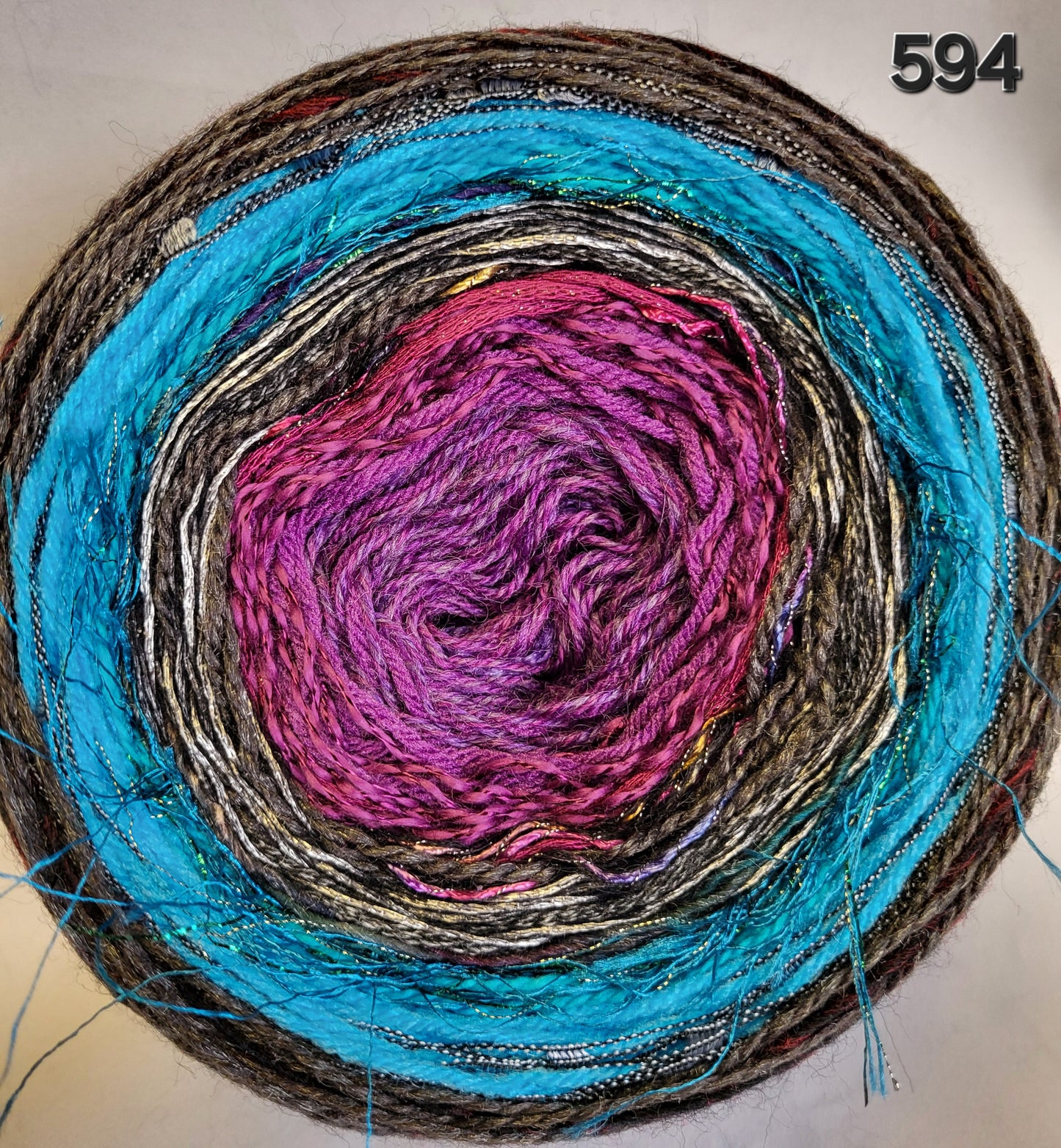 Island Yarn MAD BALL