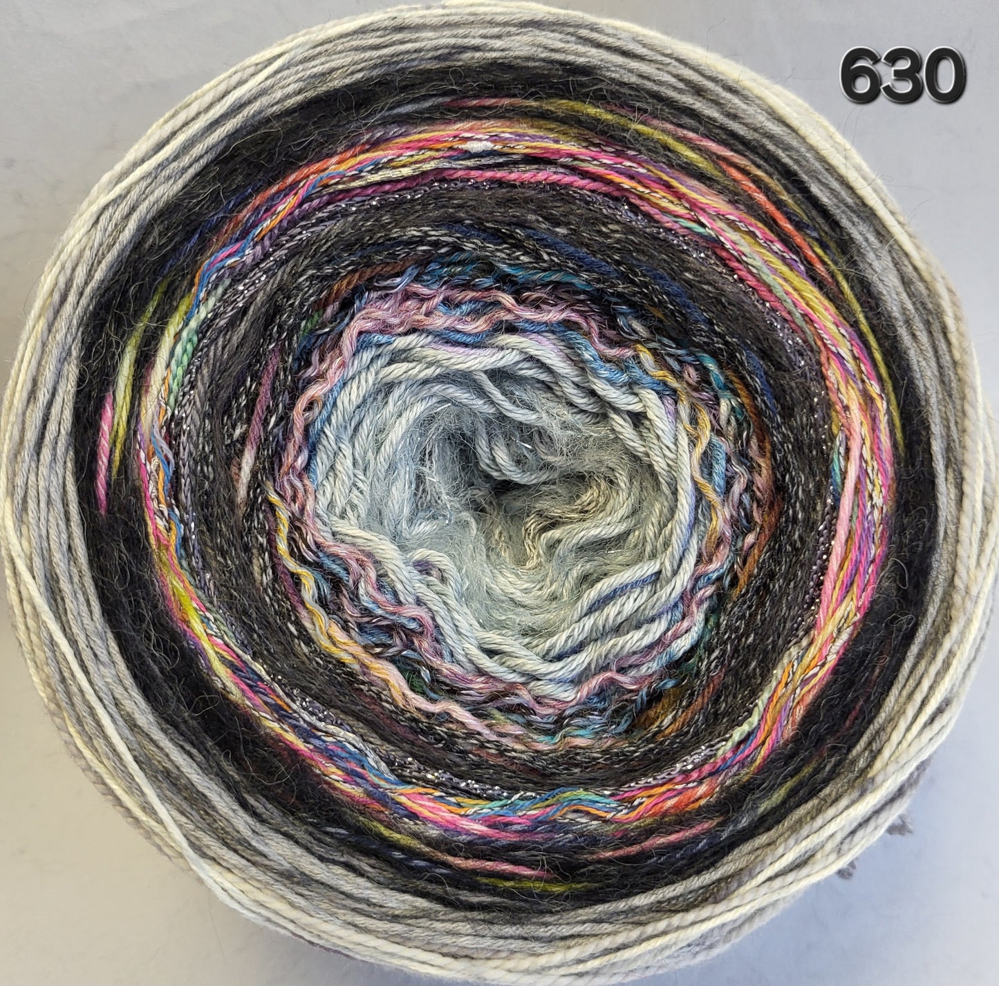 Island Yarn MAD BALL