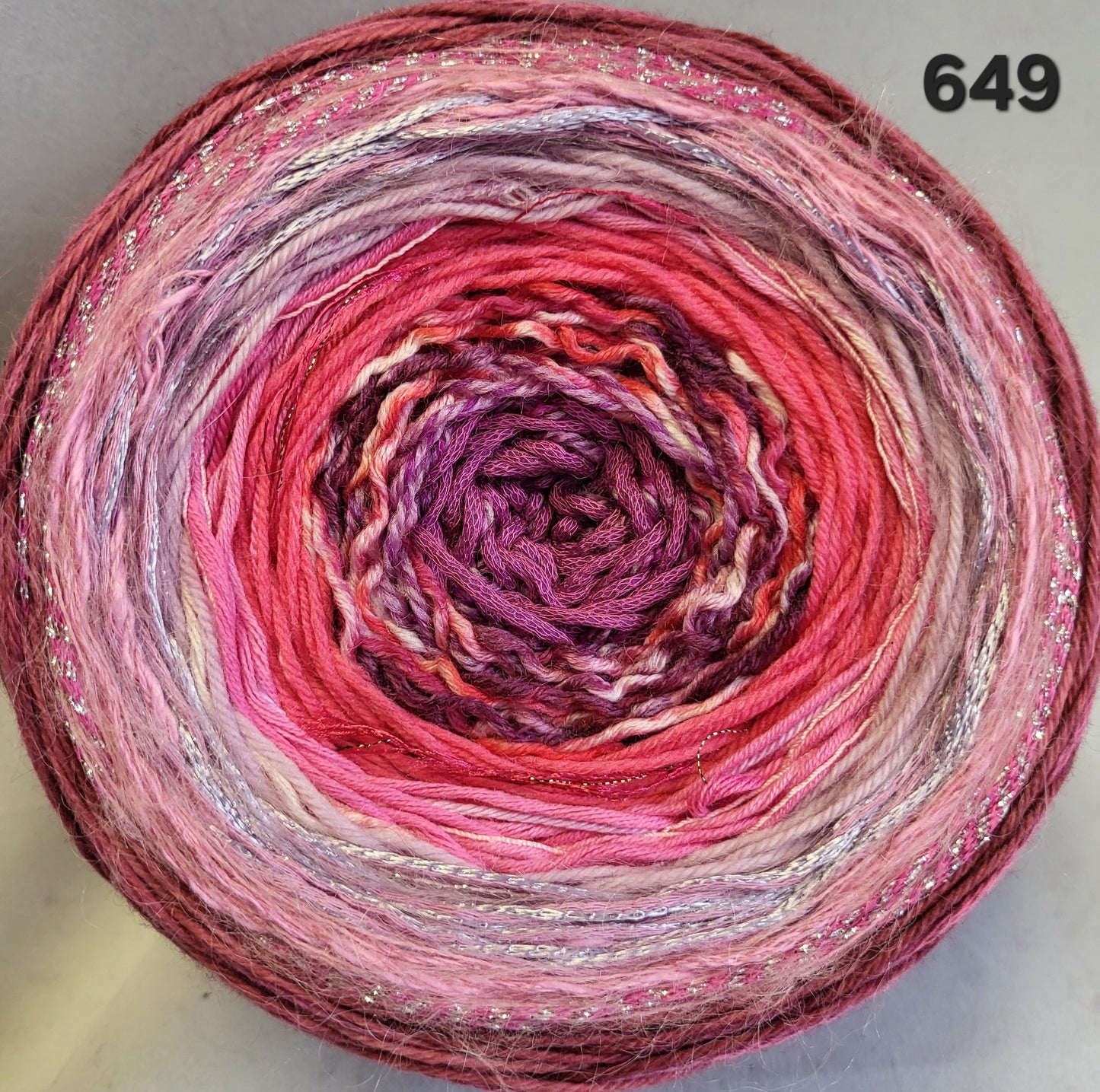 Island Yarn MAD BALL