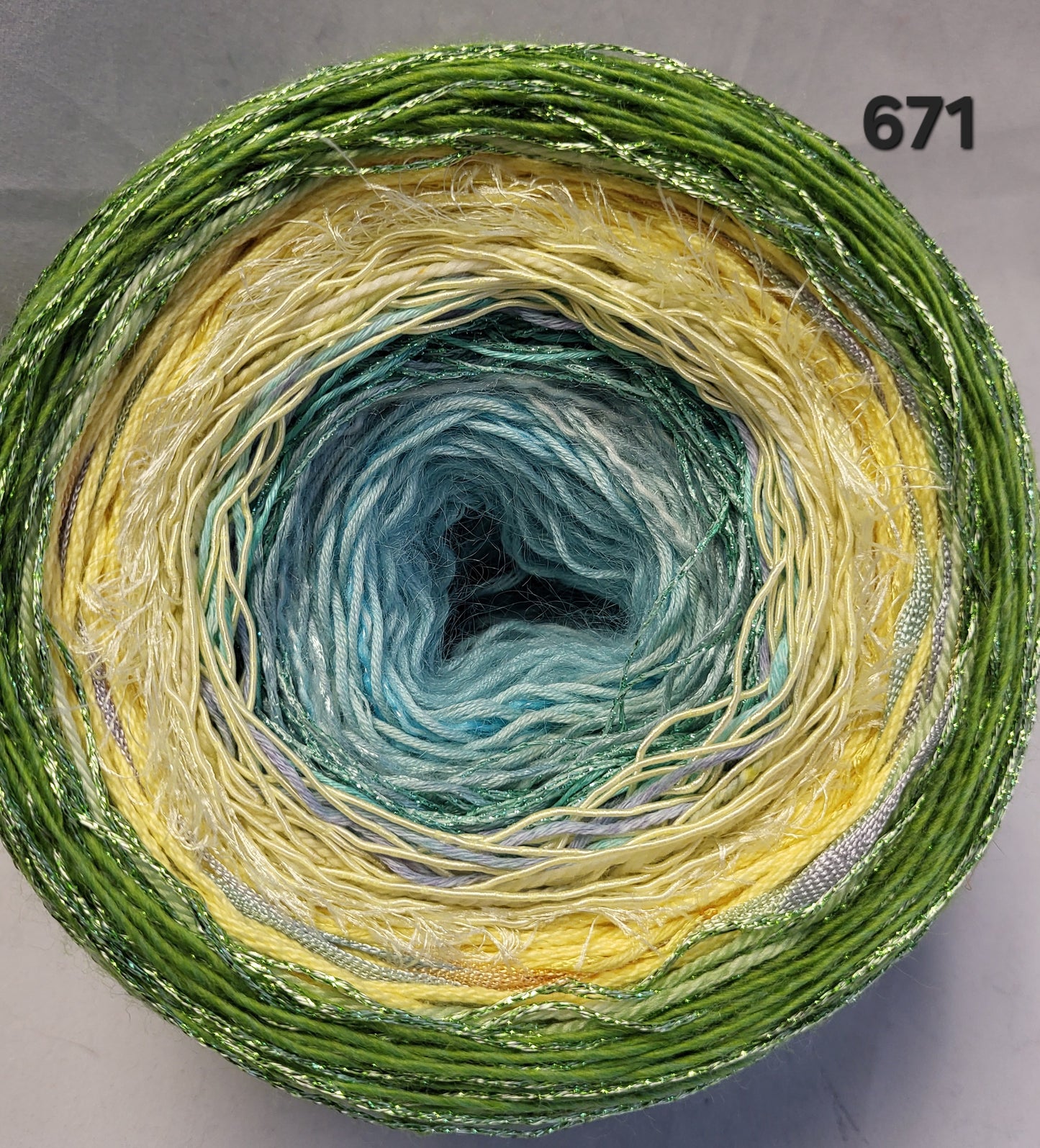 Island Yarn MAD BALL