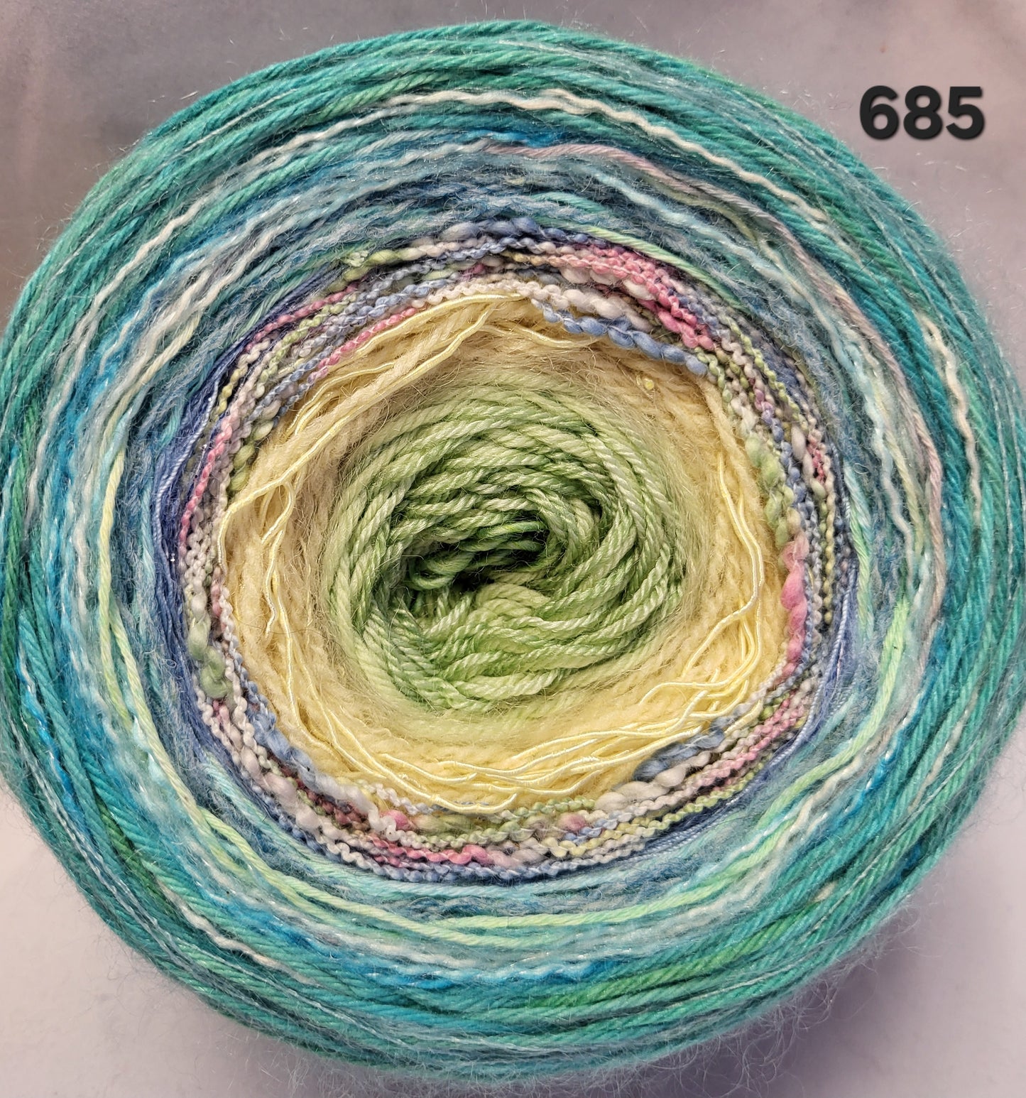 Island Yarn MAD BALL