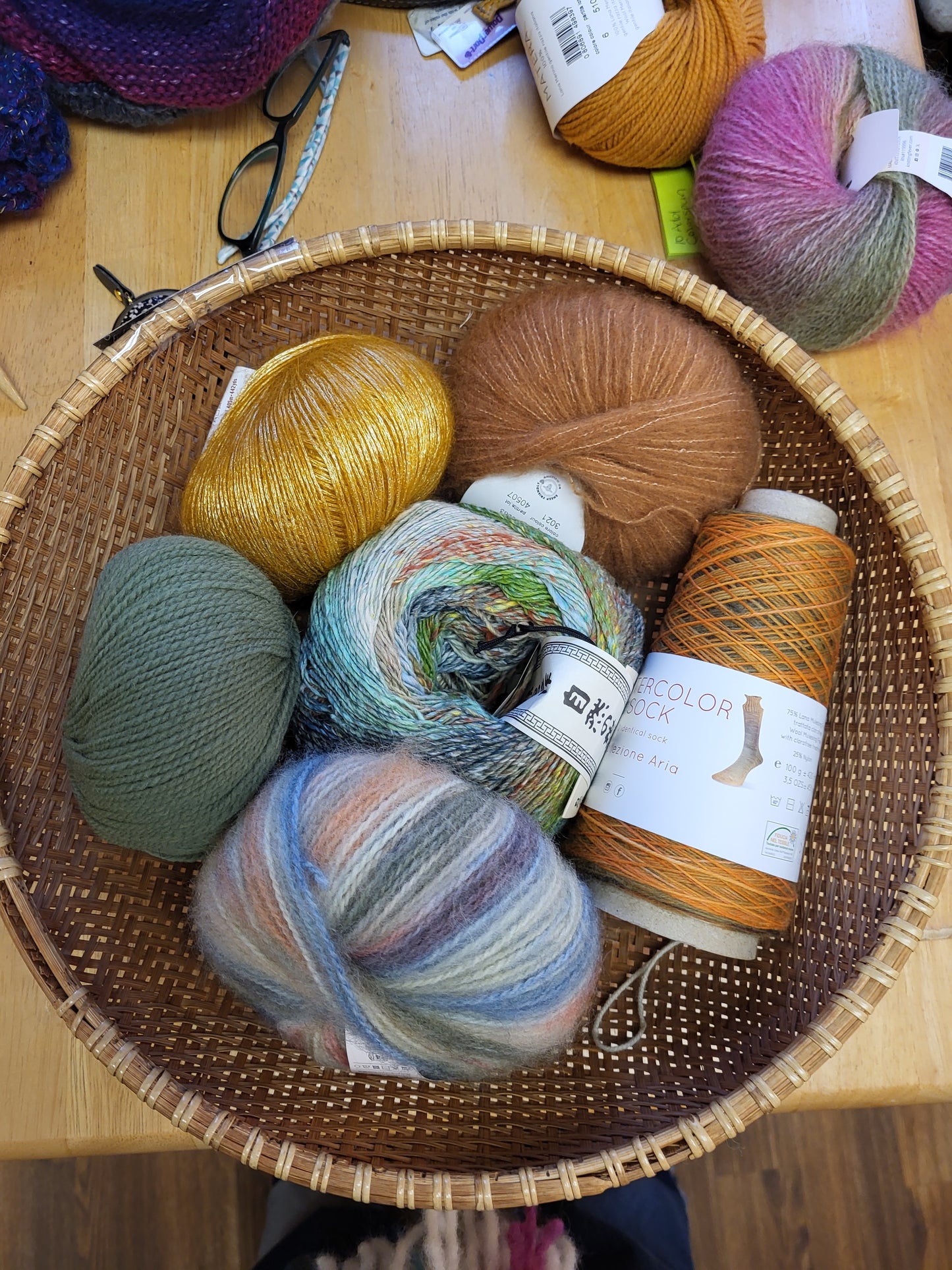 Gambling with Color Shawl Kit