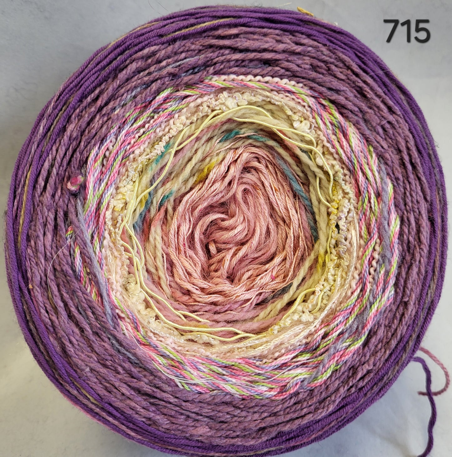 Island Yarn MAD BALL