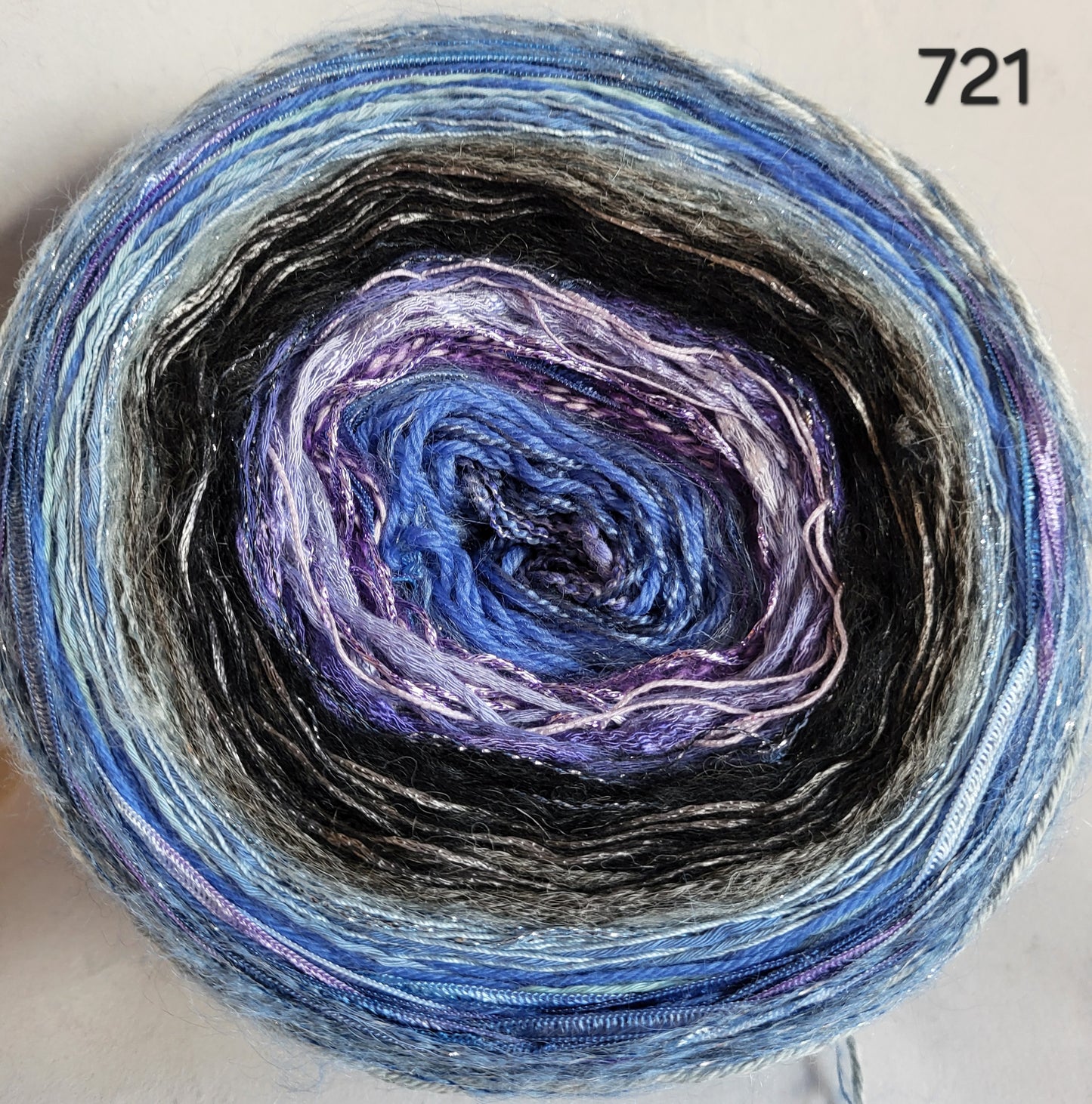 Island Yarn MAD BALL