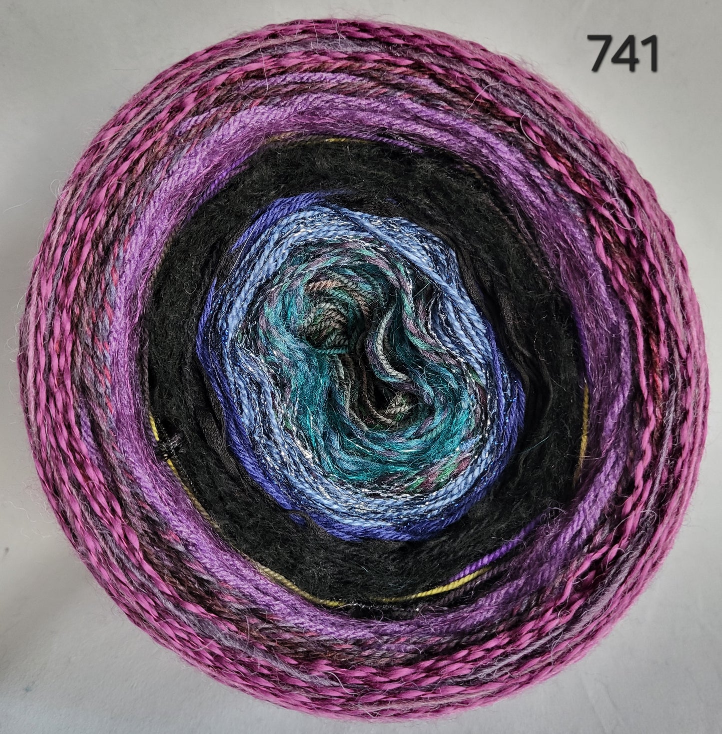 Island Yarn MAD BALL