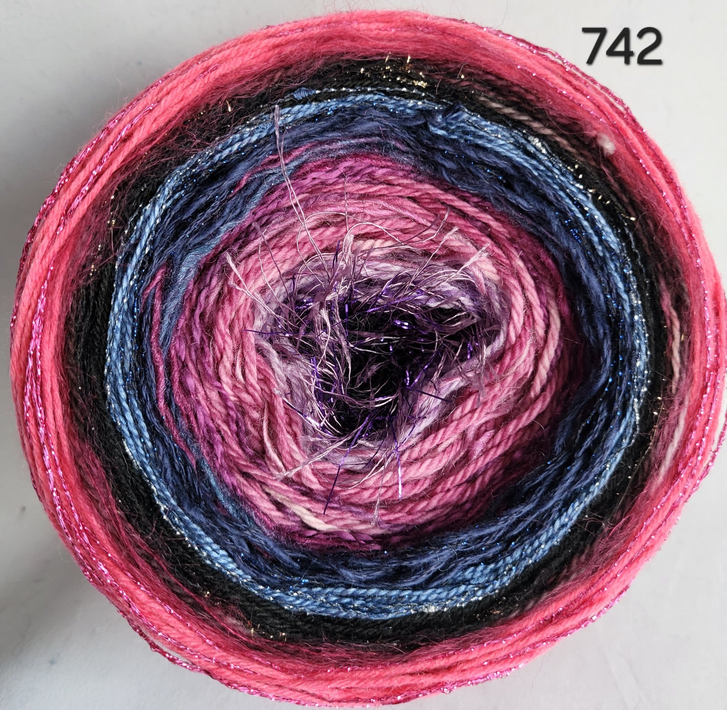 Island Yarn MAD BALL