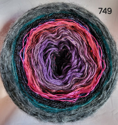 Island Yarn MAD BALL