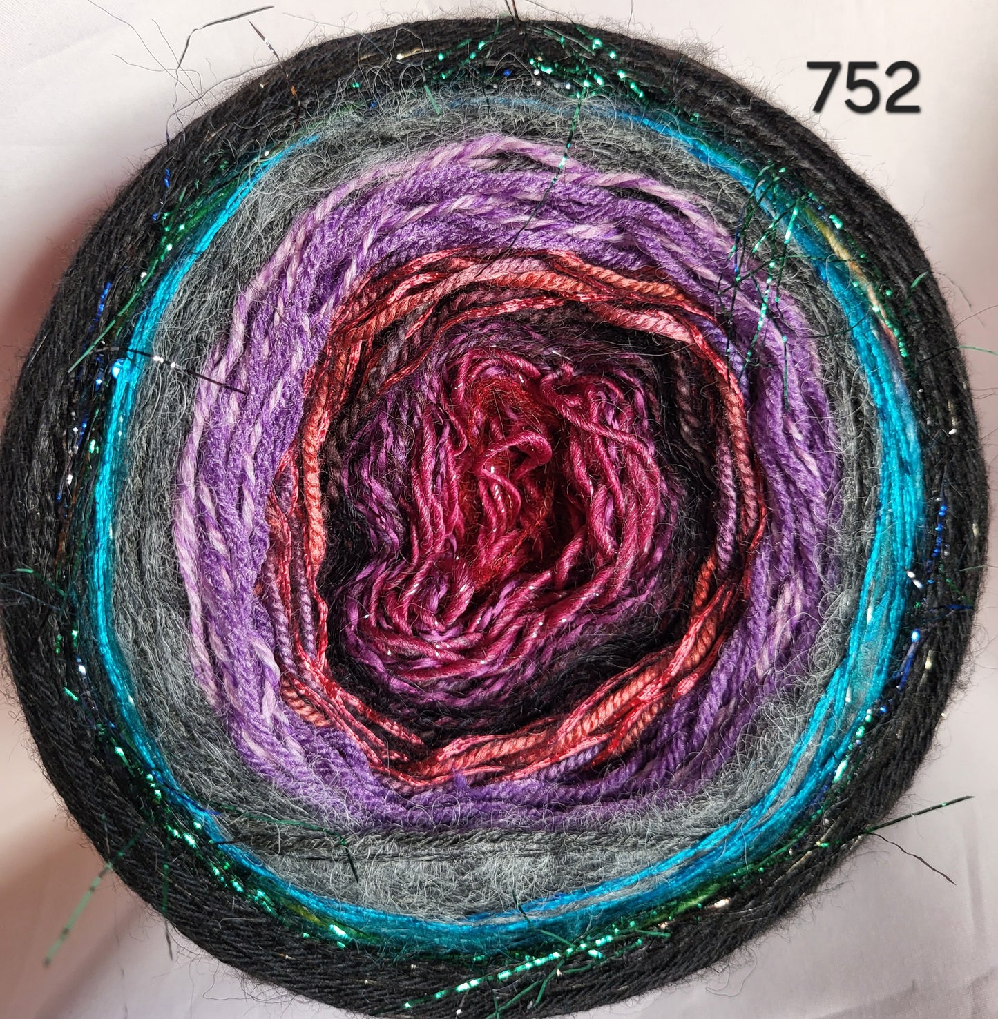 Island Yarn MAD BALL