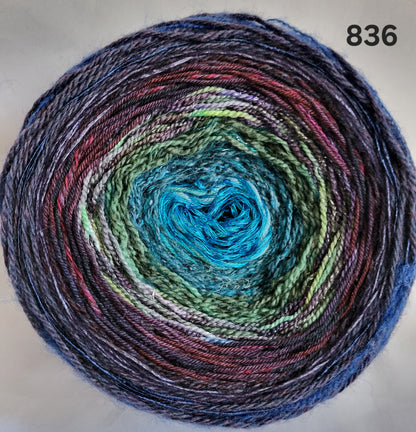 Island Yarn MAD BALL