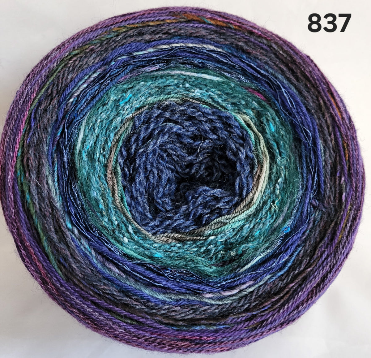 Island Yarn MAD BALL